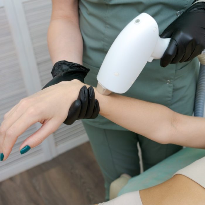Lasr-Hair-Removal-in-London-UK-11-Medio.jpg